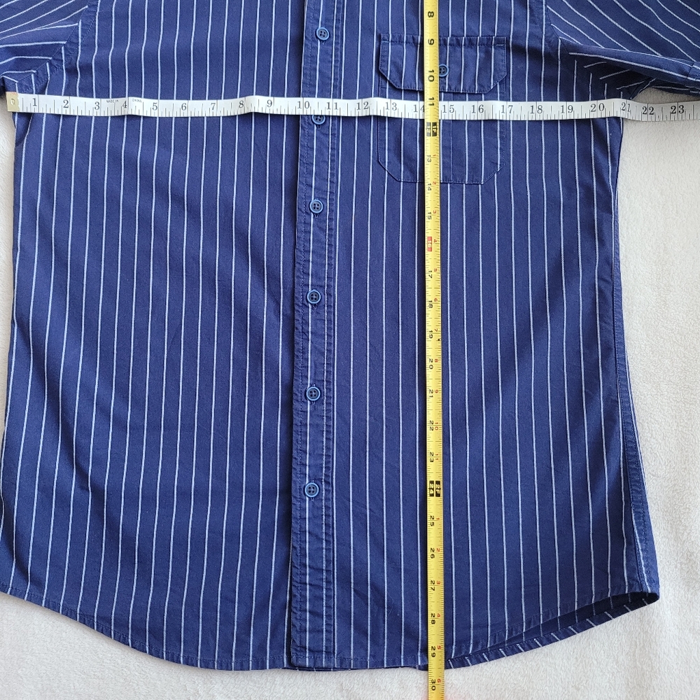 AC | Men's Slim Fit Striped Short Sleeve Button-Down Shirt EUC Medium - Picture 4 of 15